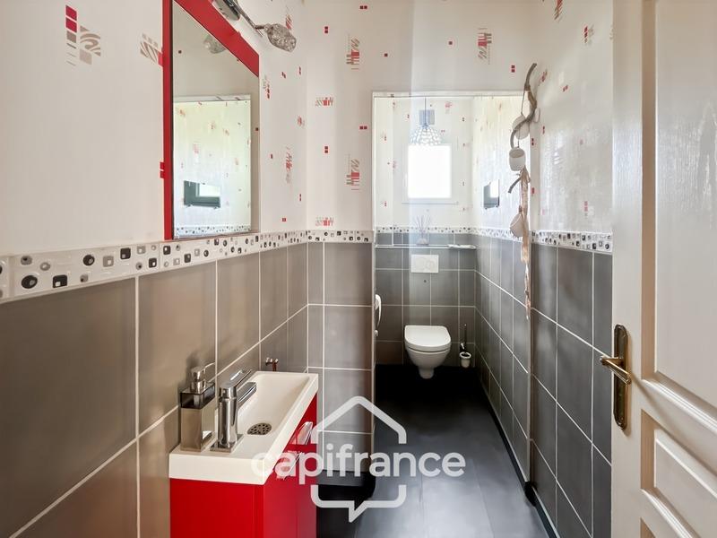 Maison - 166 m² - 7 pièces