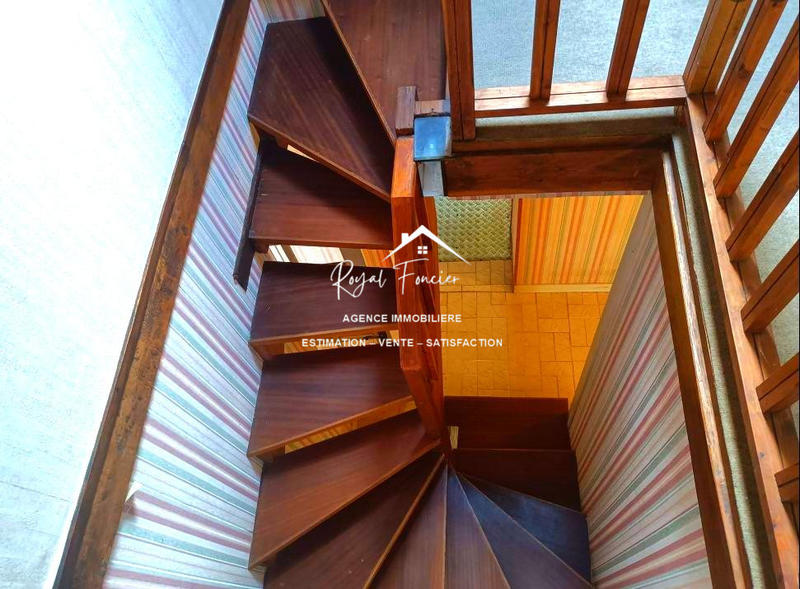 Maison ancienne - 137 m² - 9 pièces