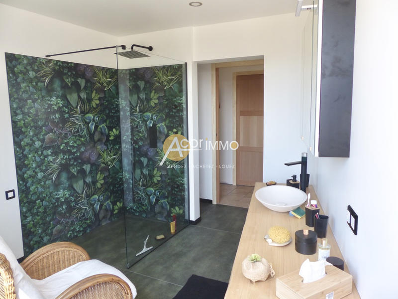 Maison - 170 m² - 5 pièces