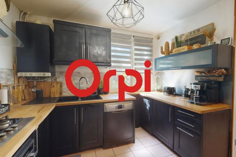 Maison - 98 m² - 5 pièces