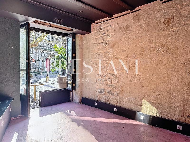 Bureau - 63 m² - 1 pièce