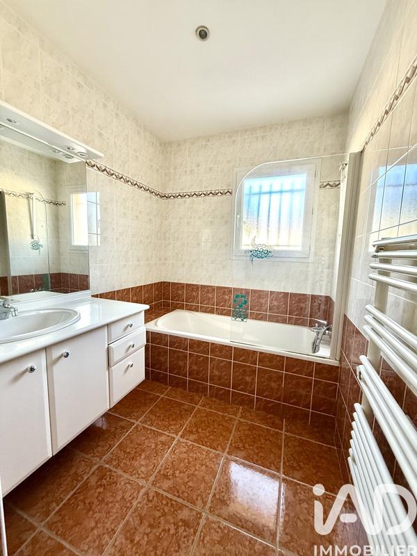 Maison - 185 m² - 5 pièces