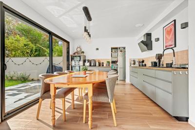 Maison - 128 m² - 6 pièces