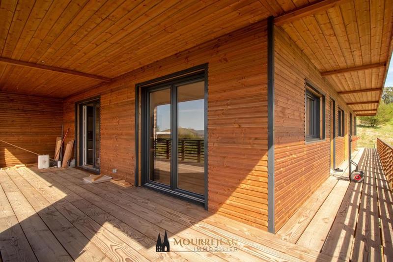 Maison - 182 m² - 5 pièces