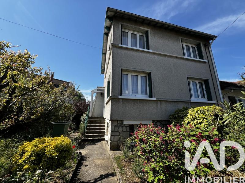 Maison - 84 m² - 5 pièces