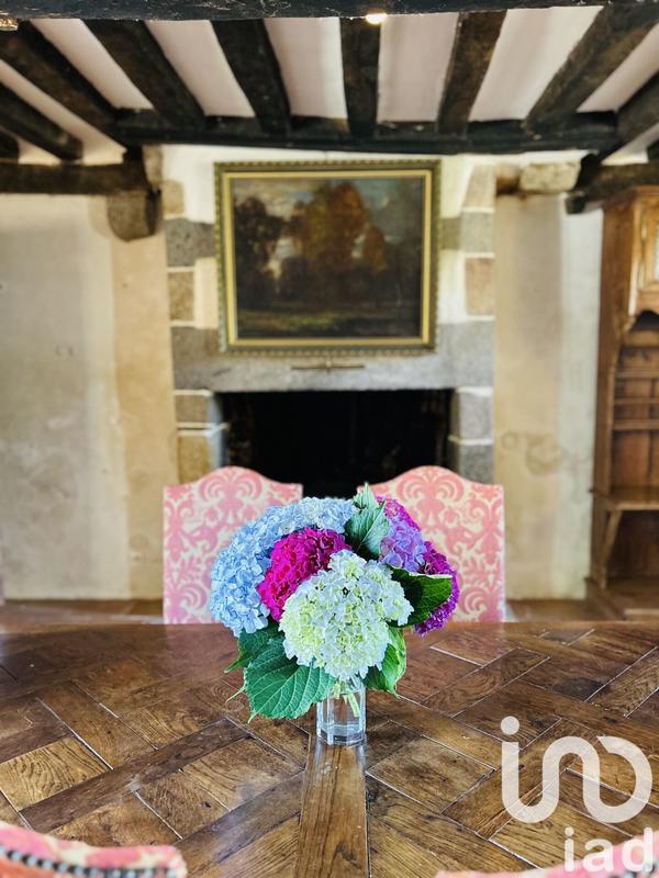 Maison - 340 m² - 10 pièces