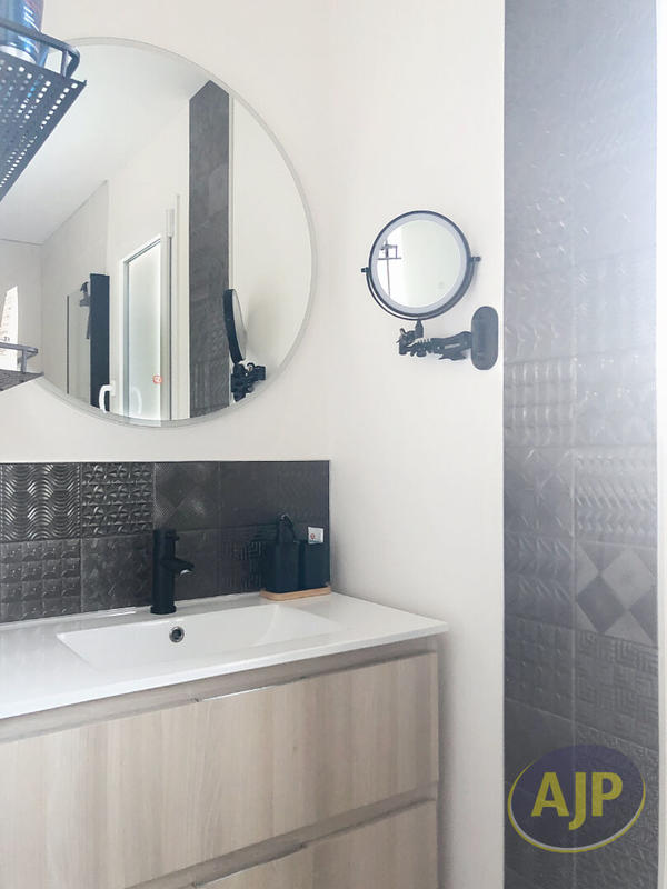 Maison - 97 m² - 5 pièces