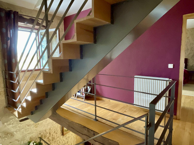 Maison - 417 m² - 8 pièces