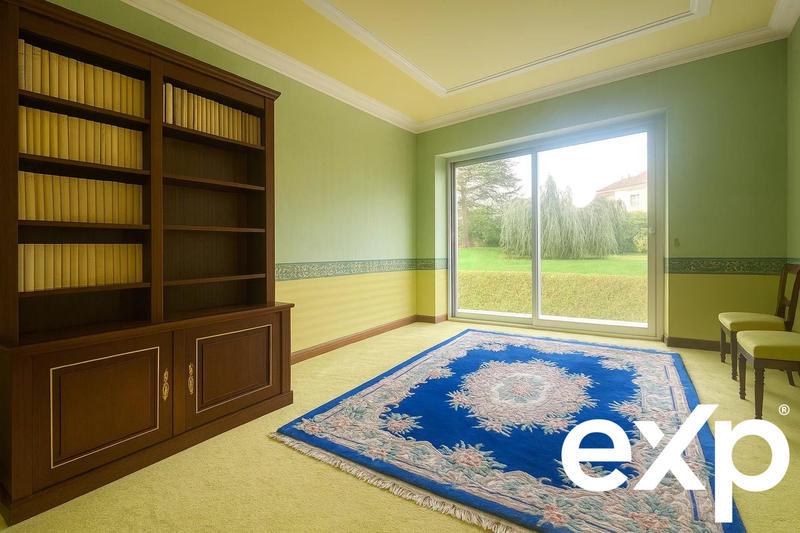 Maison - 288 m² - 11 pièces