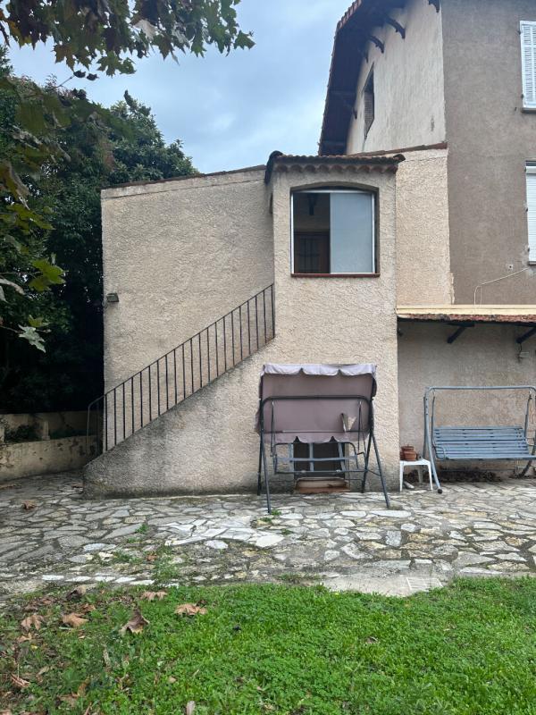 Appartement - 103 m² - 4 pièces