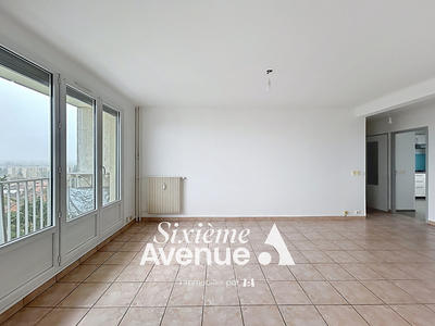 Appartement - 75 m² - 4 pièces