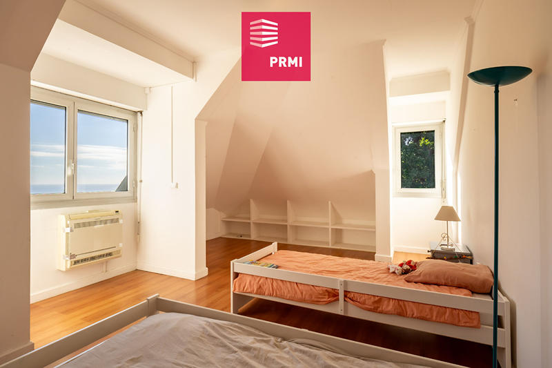 Maison - 258 m² - 6 pièces