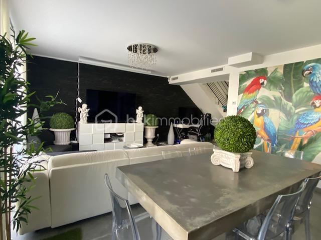 Maison - 86 m² - 4 pièces