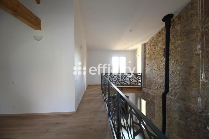 Maison en pierre - 201 m² - 5 pièces