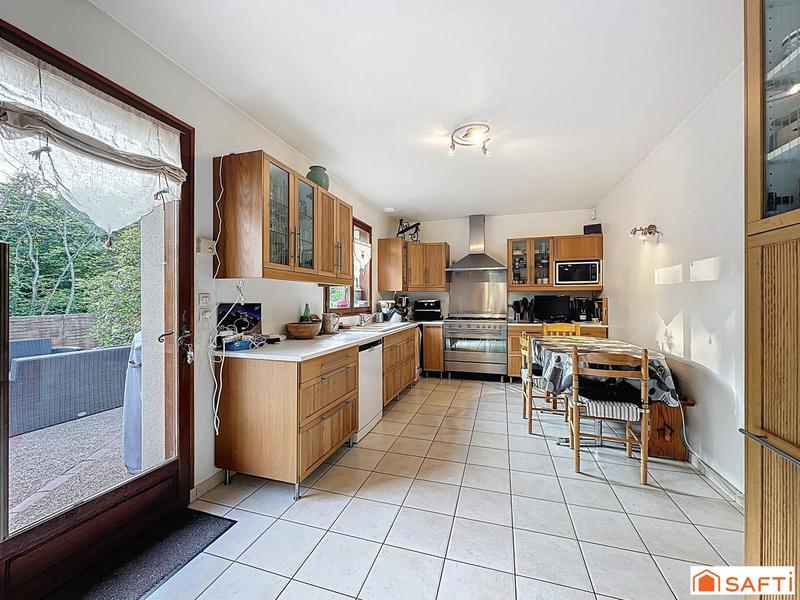 Maison - 158 m² - 7 pièces