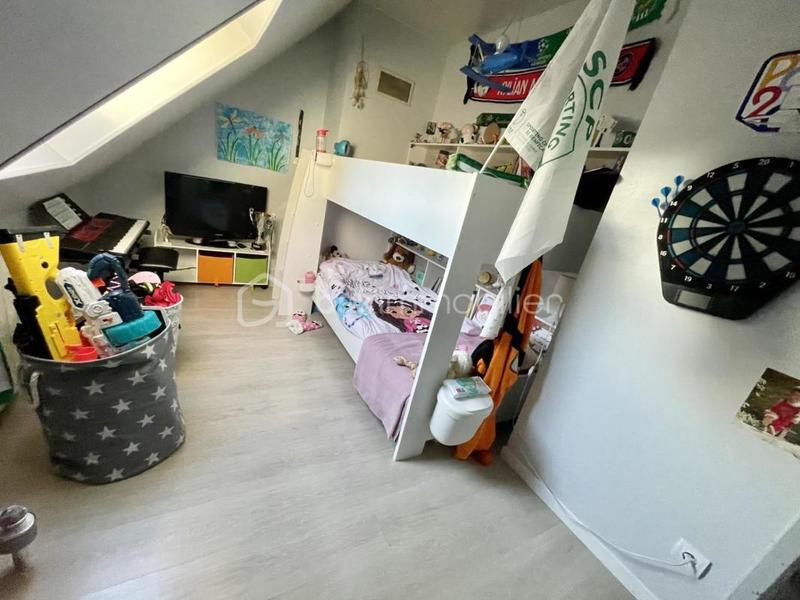 Maison - 97 m² - 6 pièces