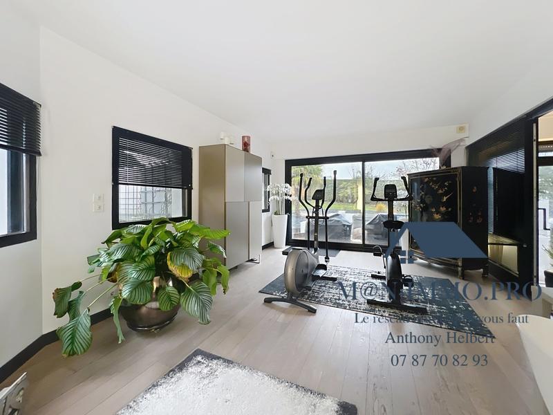 Maison contemporaine - 207 m² - 7 pièces