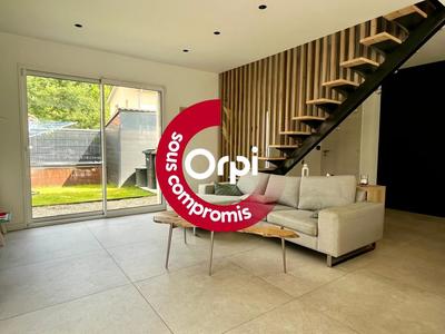 Maison - 92 m² - 4 pièces