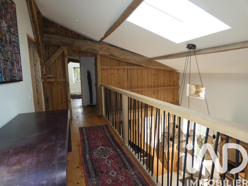 Maison - 259 m² - 9 pièces