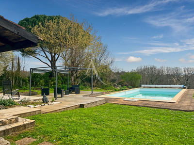 Maison - 190 m² - 7 pièces