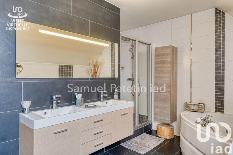 Maison - 145 m² - 6 pièces