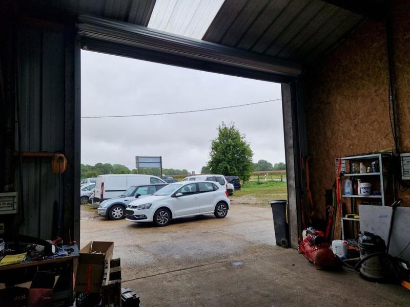 Fonds de commerce - 200 m²