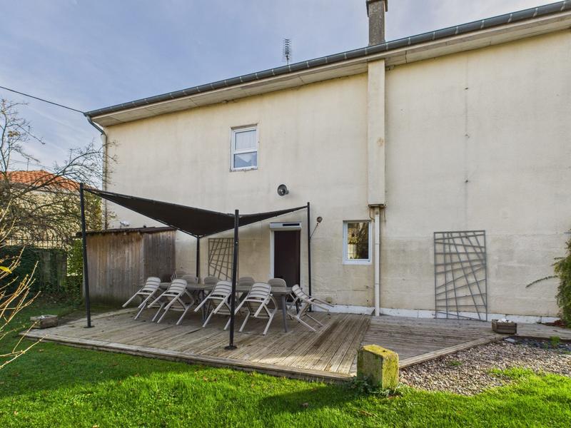 Maison - 320 m² - 12 pièces