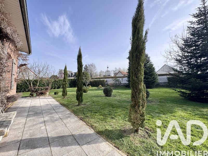 Maison - 293 m² - 10 pièces