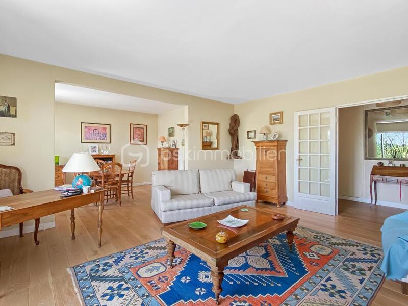 Appartement - 93 m² - 4 pièces