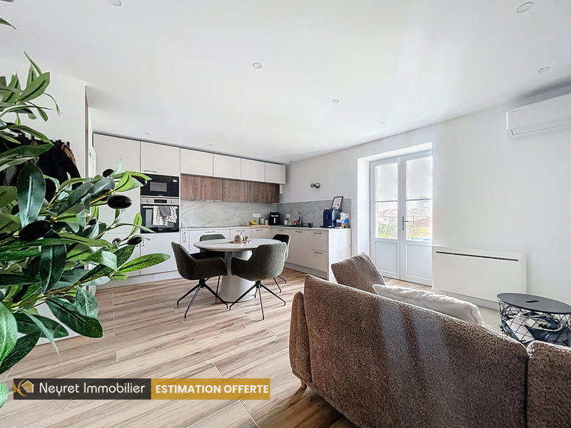 Maison - 84 m² - 4 pièces