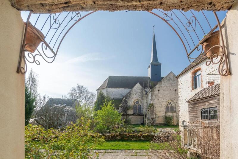 Appartement - 645 m² - 20 pièces