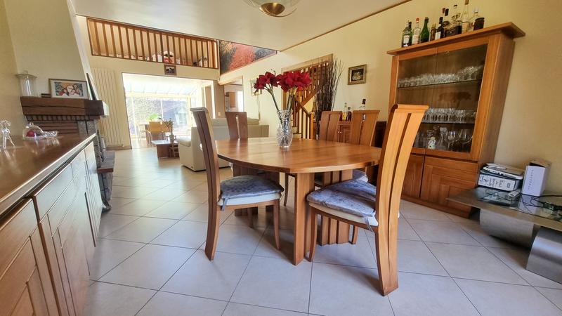 Maison - 180 m² - 6 pièces