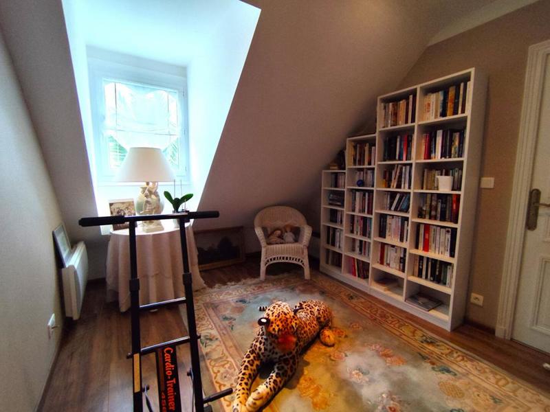 Maison - 175 m² - 9 pièces