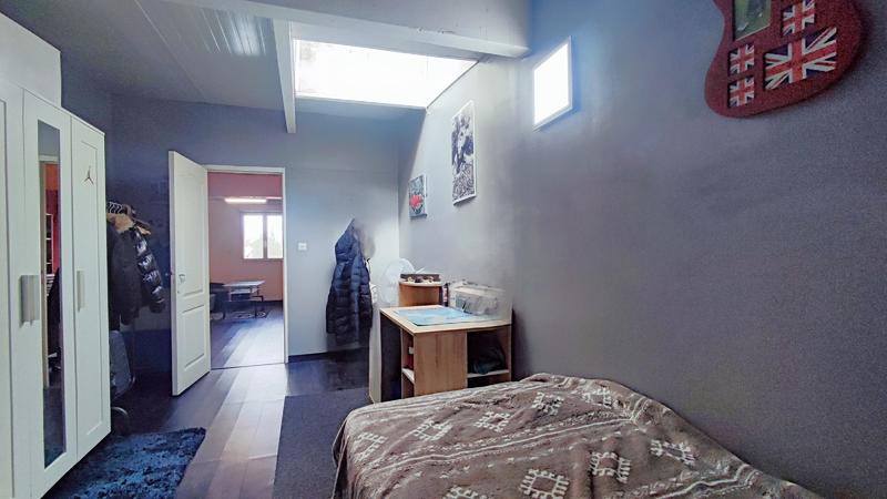 Maison - 162 m² - 8 pièces