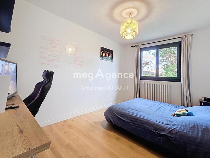 Maison - 273 m² - 10 pièces