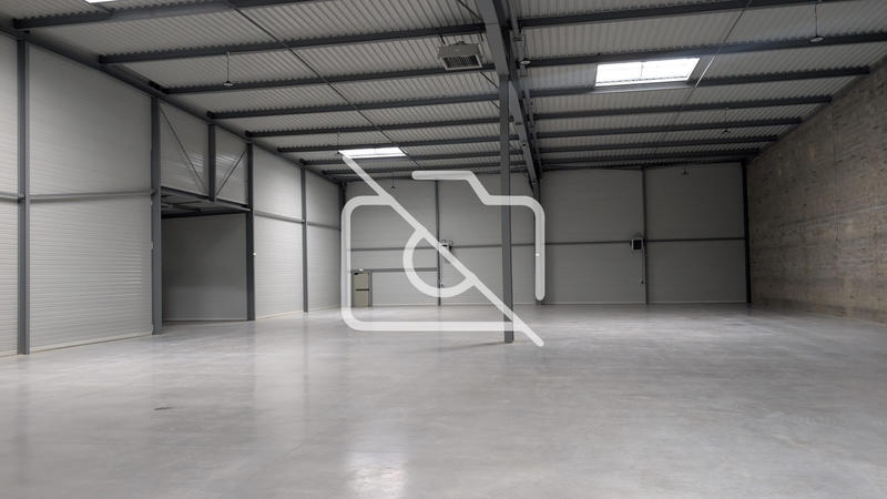 Entrepôt - 1 000 m²
