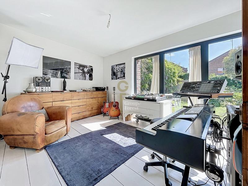 Maison - 184 m² - 8 pièces