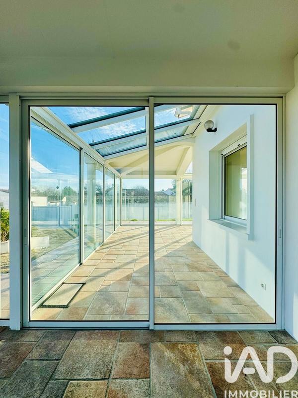 Maison - 255 m² - 9 pièces