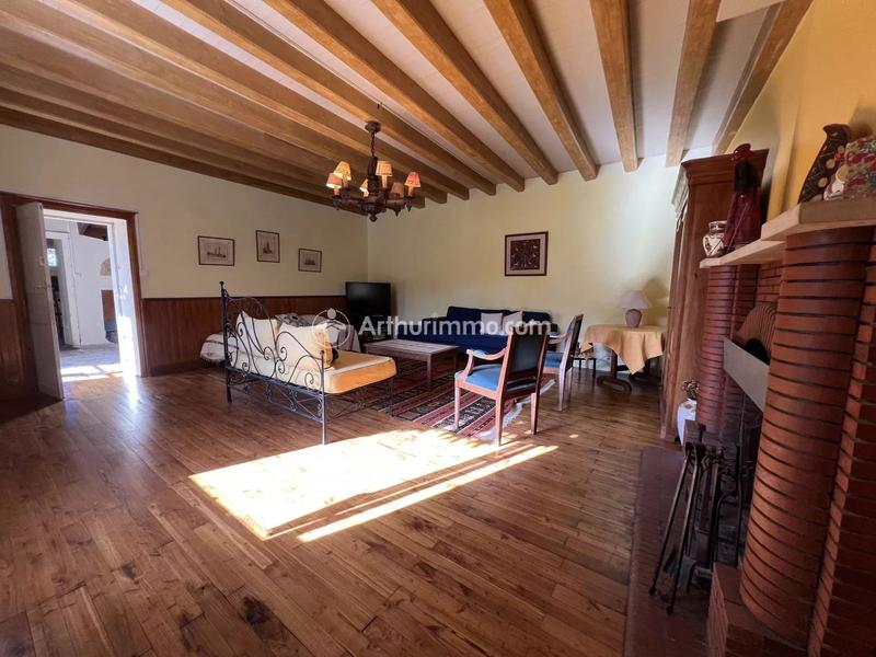 Maison - 259 m² - 7 pièces