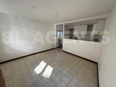 Maison de ville - 70 m² - 4 pièces