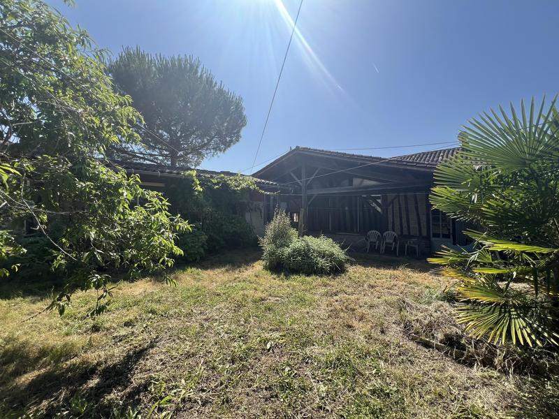 Maison - 253 m² - 7 pièces