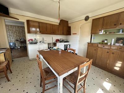 Maison - 130 m² - 8 pièces