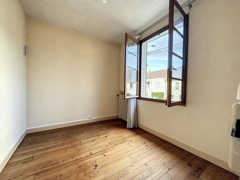 Maison - 85 m² - 6 pièces