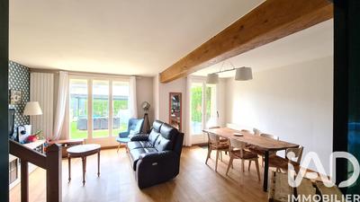 Maison - 106 m² - 6 pièces