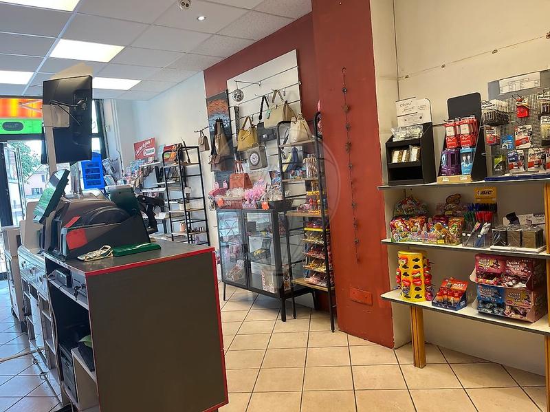 Magasins - 57 m² - 2 pièces