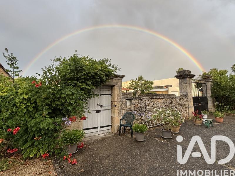 Maison de ville - 384 m² - 15 pièces