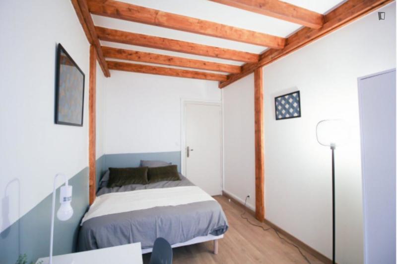 Chambre - 12 m² - 5 pièces