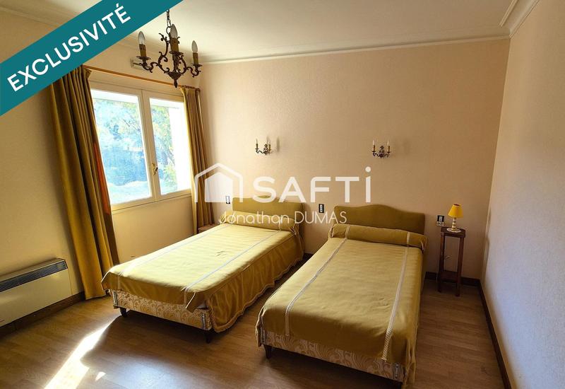 Maison de maîtres - 360 m² - 12 pièces