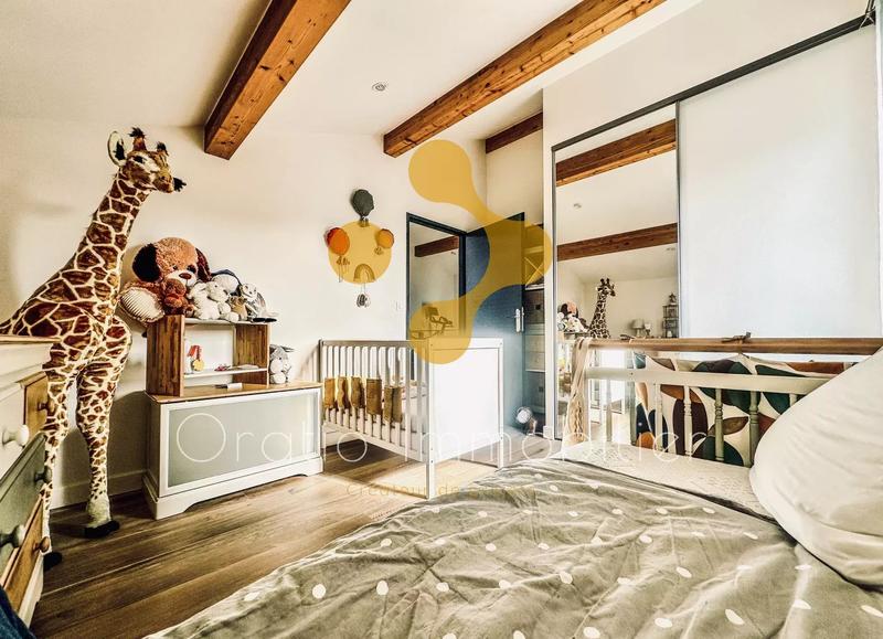 Maison de village - 261 m² - 10 pièces