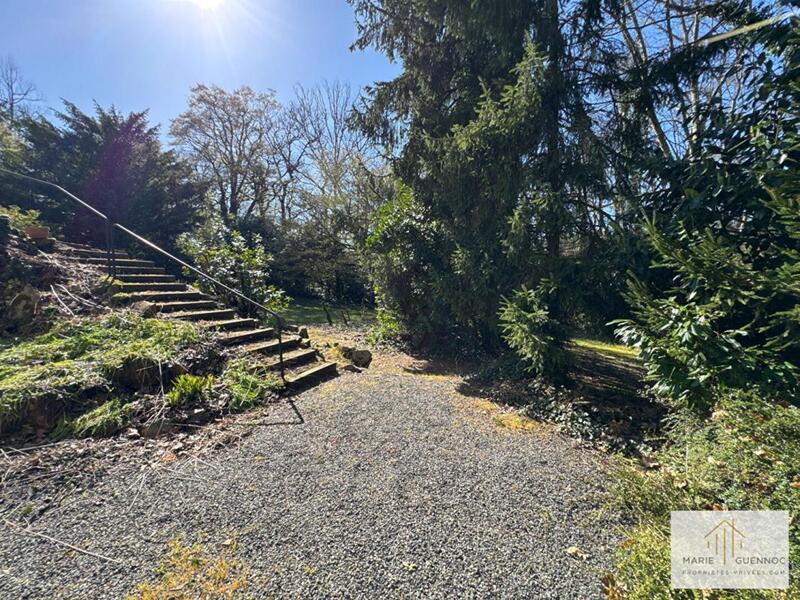 Maison - 194 m² - 7 pièces